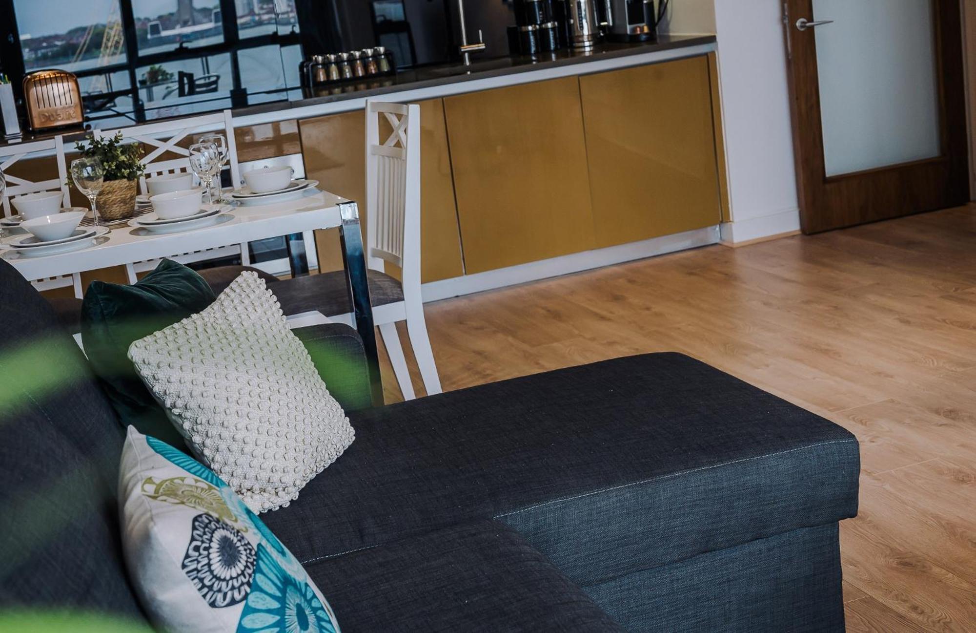Host & Stay - The Waterfront Hideaway Liverpool Buitenkant foto