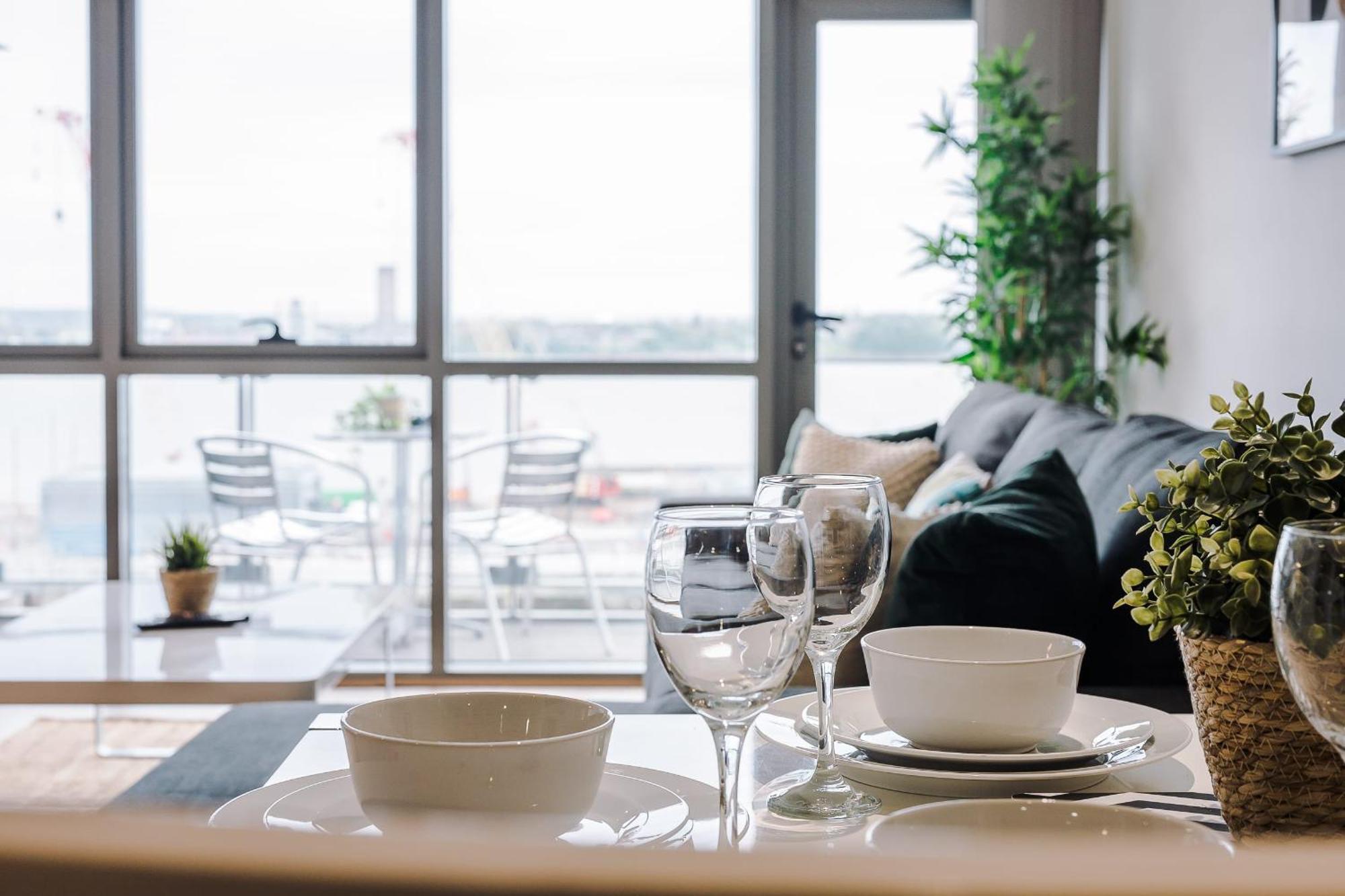 Host & Stay - The Waterfront Hideaway Liverpool Buitenkant foto